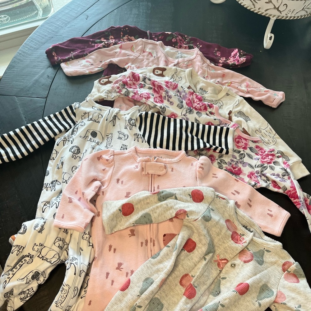 pajama bundle 6-9 months